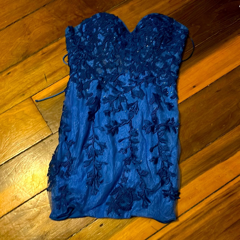 Strapless built in bra